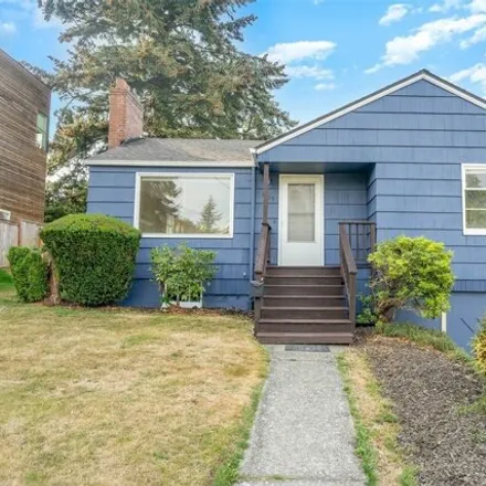 Rent this 2 bed house on 3839 30th Avenue West in Seattle, WA 98199