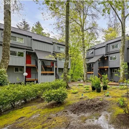 Buy this 3 bed condo on 9 Touchstone in Lake Oswego, OR 97035