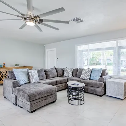 Rent this 4 bed house on Pompano Beach