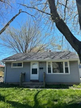 Buy this 2 bed house on 5722 North 64th Street in Milwaukee, WI 53218