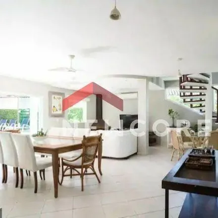 Buy this 5 bed house on Passeio das Garaunas in São Lourenço, Bertioga - SP