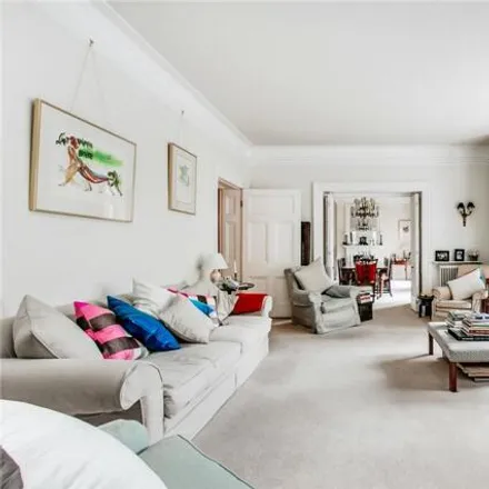 Image 2 - Kensington Mansions, 43-54A Trebovir Road, London, SW5 9TD, United Kingdom - Room for rent