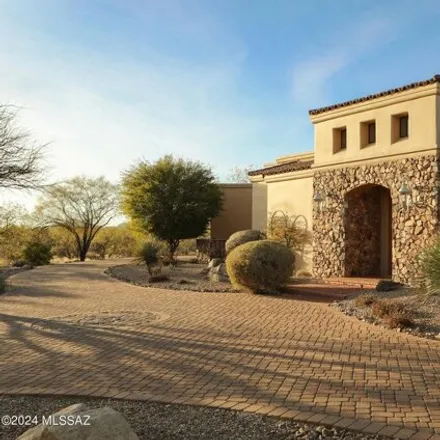 Image 2 - 13953 Old Forest Trail, Oro Valley, AZ 85755, USA - House for sale