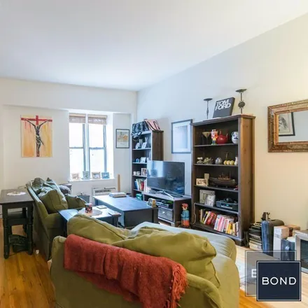 Rent this 1 bed apartment on 62 West 85th Street in New York, NY 10024