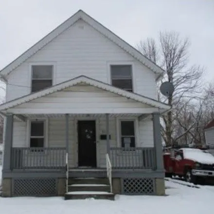 Buy this 3 bed house on 849 West 17th Street in Lorain, OH 44052