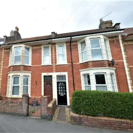 Rent this 4 bed townhouse on 40 Strathmore Road in Bristol, BS7 8UA