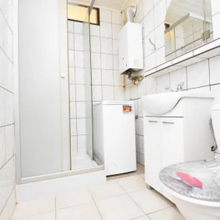 Rent this 1 bed apartment on Ratusz in Rynek 28, 46-100 Namysłów