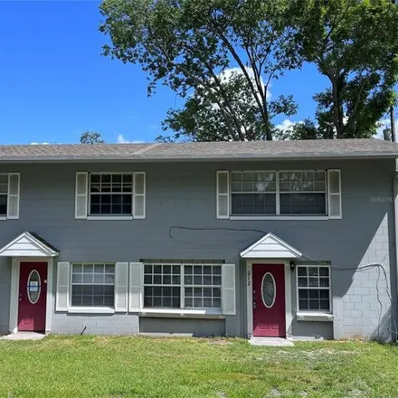 Rent this 3 bed house on 292 West 14th Street in Sanlanta, Sanford
