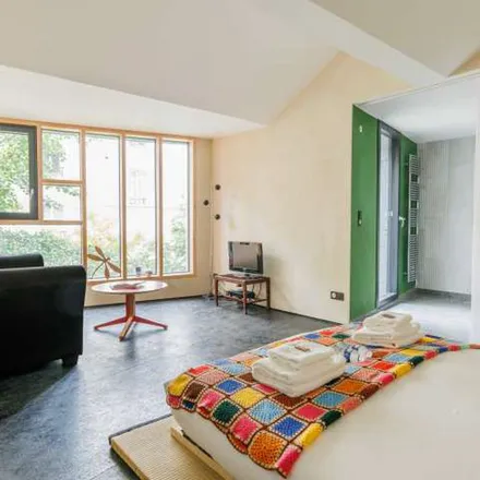 Image 4 - 12 Rue Pouchet, 75017 Paris, France - Apartment for rent
