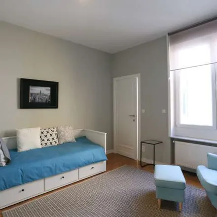 Rent this 1 bed apartment on Rue de Toulouse - Toulousestraat 36 in 1040 Brussels, Belgium