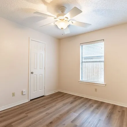 Rent this 3 bed apartment on 1044 North Fannin Street in Rockwall, TX 75087