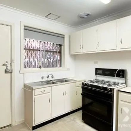 Image 8 - Govan Court, Footscray VIC 3011, Australia - Apartment for rent