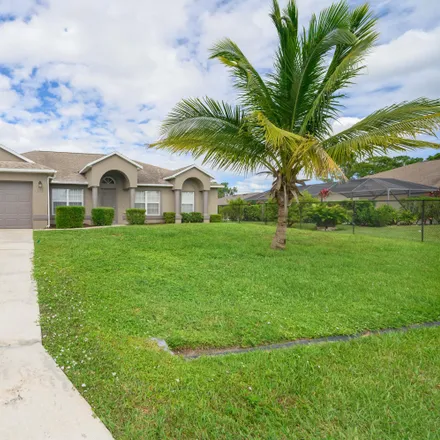 Image 2 - 1215 Southwest Amboy Avenue, Port Saint Lucie, FL 34953, USA - House for sale