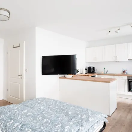 Rent this 2 bed apartment on Nds. Studieninstitut für kommunale Verwaltung - Bildungszentrum Oldenburg in Osterstraße 24, 26122 Oldenburg