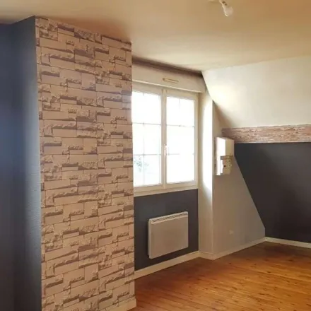 Rent this 3 bed apartment on unnamed road in 45120 Chalette-sur-Loing, France