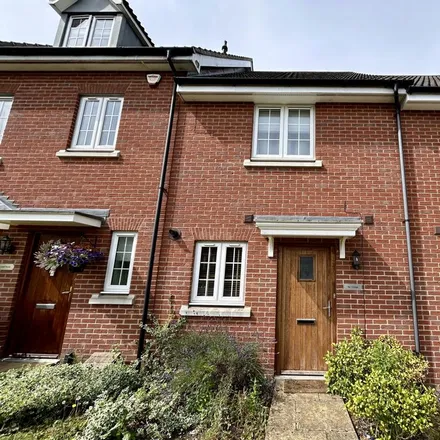 Rent this 2 bed townhouse on Creeting Road East in Stowmarket, IP14 5TU