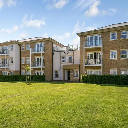Rent this 2 bed apartment on Dyas Road in Spelthorne, TW16 5BF