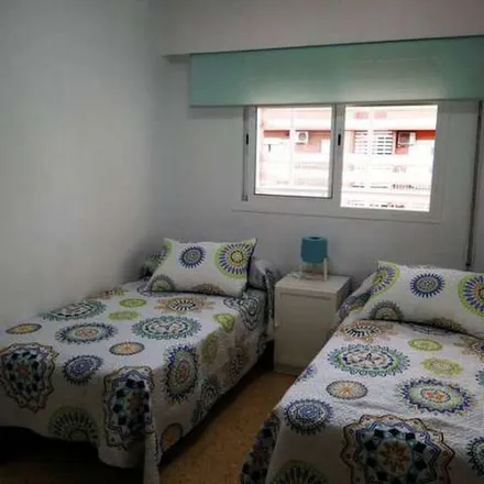 Image 3 - Carrer d'Isabel de Villena, 31, 46011 Valencia, Spain - Apartment for rent