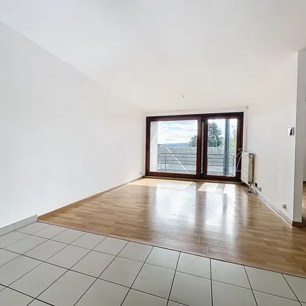 Rent this 1 bed apartment on Rue Kefer 8 in 5100 Jambes, Belgium