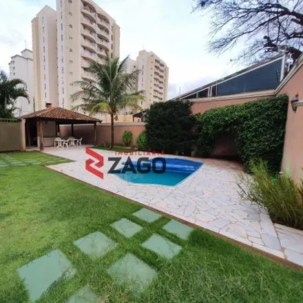 Buy this 3 bed apartment on Rua Episcopal in Mercês, Uberaba - MG