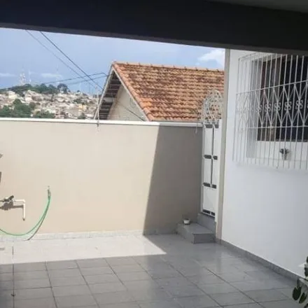 Buy this 3 bed house on Rua Capitão Jacinto Pereira de Barros in Centro, Taubaté - SP