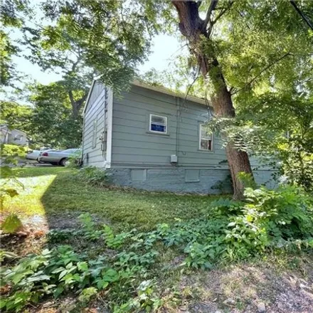 Image 2 - 163 Corning Avenue, Des Moines, IA 50313, USA - House for sale