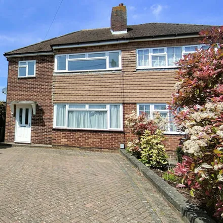 Rent this 3 bed house on Daleside Close in London, BR6 6ED
