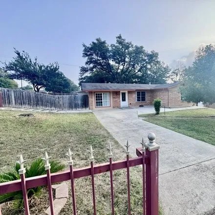Rent this 3 bed house on 180 Bardwell Drive in San Antonio, TX 78223