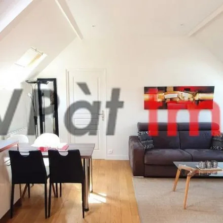 Image 3 - 8BIS Rue Montbauron, 78000 Versailles, France - Apartment for rent