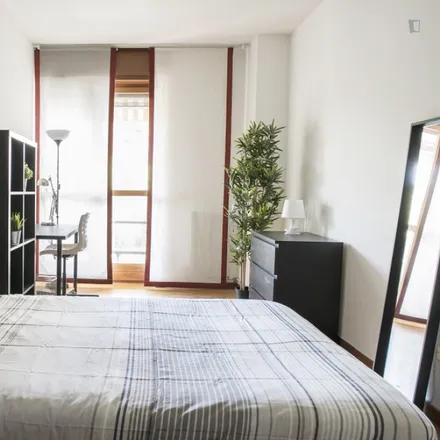 Rent this 5 bed room on Via Gio' Ponti in 20147 Milan MI, Italy