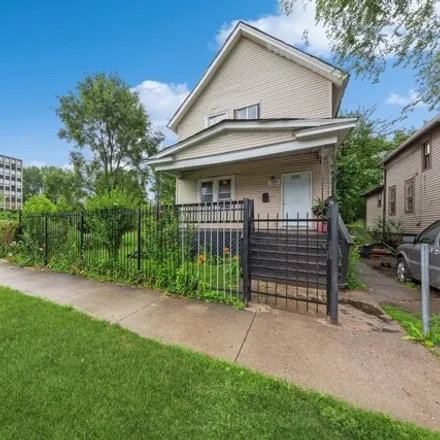 Image 2 - 6611 South Lowe Avenue, Chicago, IL 60621, USA - House for sale