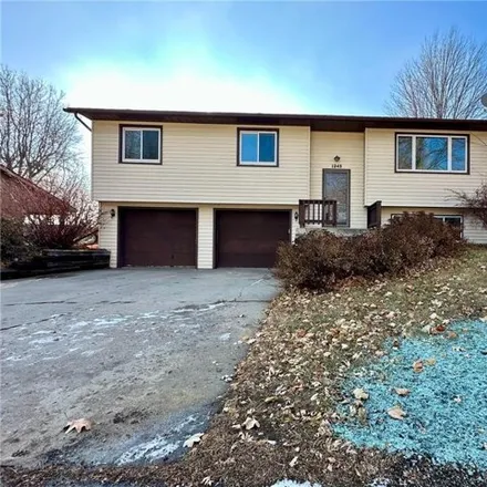 Buy this 4 bed house on 1262 Miles Drive in Worthington, MN 56187