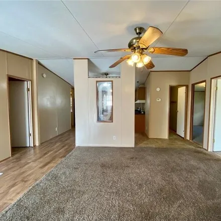 Image 8 - 247 East Denton Street, Bremond, Robertson County, TX 76629, USA - Apartment for sale