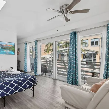 Rent this studio condo on Miami Beach