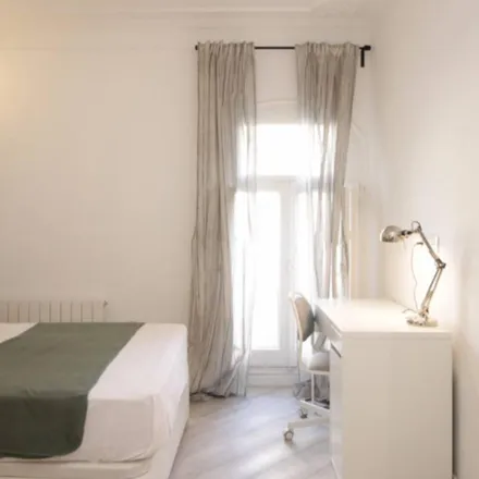 Rent this 6 bed room on La Muscleria in Carrer de Mallorca, 290-292