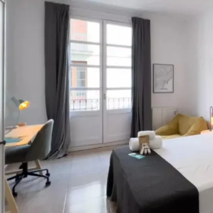 Rent this 7 bed room on Shades World in Carrer de Ferran, 08001 Barcelona