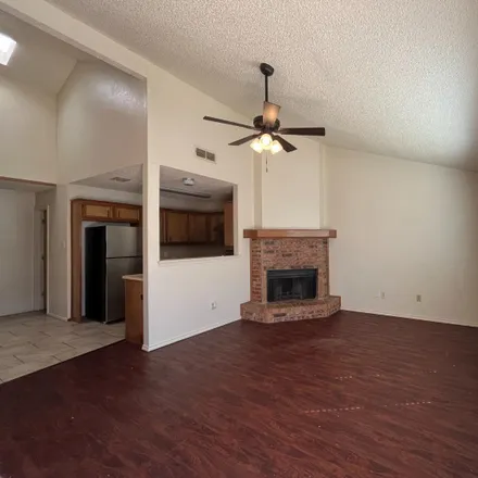 Image 3 - 5618 Brownfield Drive, Lubbock, TX 79414, USA - Duplex for rent