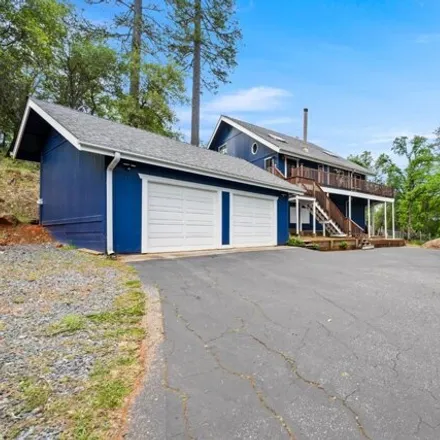 Image 2 - 19350 Valkenburg Ln, Grass Valley, California, 95949 - House for sale