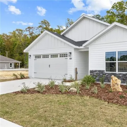Buy this 3 bed house on 712 Queens Road in Alachua County, FL 32607
