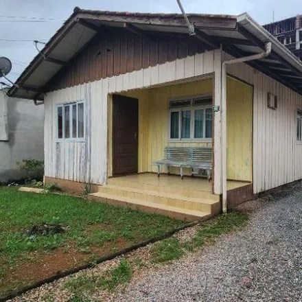 Buy this 6 bed house on Rua Sibaldo Hadlich 44 in Escola Agrícola, Blumenau - SC
