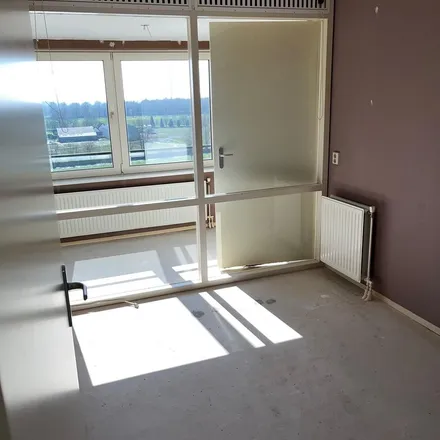 Rent this 3 bed apartment on Weerkant 13 in 2993 DA Barendrecht, Netherlands