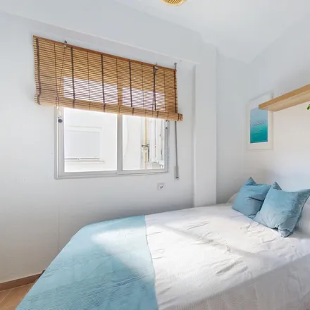 Rent this 5 bed room on Carrer d'Escalante in 364, 46011 Valencia