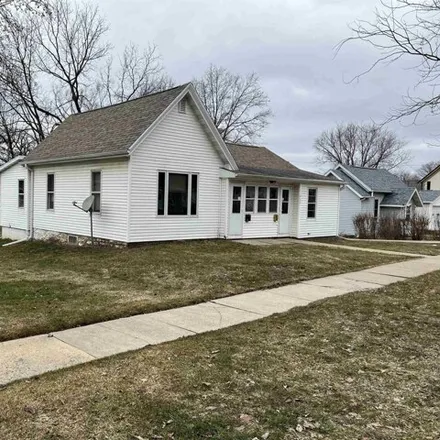 Image 4 - 567 South James Street, City of Richland Center, WI 53581, USA - House for sale
