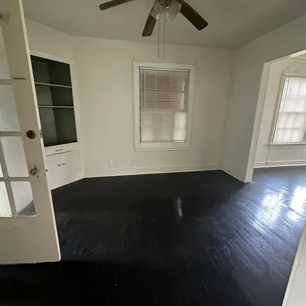 Rent this 1 bed apartment on 1985 Richmond Avenue in Houston, TX 77098