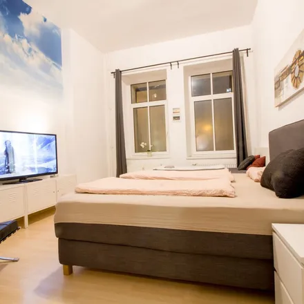Rent this 2 bed apartment on Pettenkoferstraße 29 in 10247 Berlin, Germany