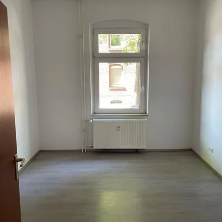 Rent this 2 bed apartment on Halfmannstraße 28 in 47167 Duisburg, Germany