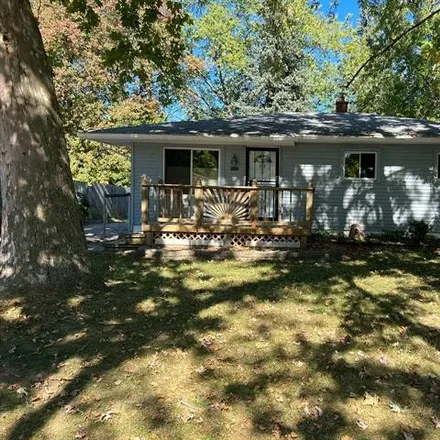 Buy this 3 bed house on Pontiiac School Bus Yard in Peacock Avenue, Pontiac