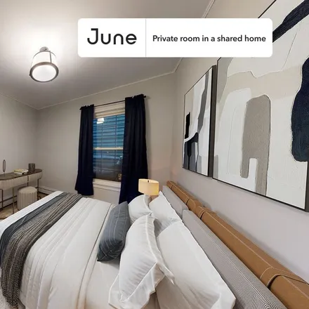 Rent this 3 bed room on 101.5 Calumet Street