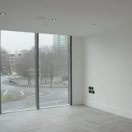Image 5 - Velocity Tower, 10 Saint Mary's Square, Sheffield, S1 4LS, United Kingdom - Apartment for rent