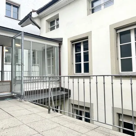 Rent this 4 bed apartment on BREE in Schlüsselgässchen, 3011 Bern